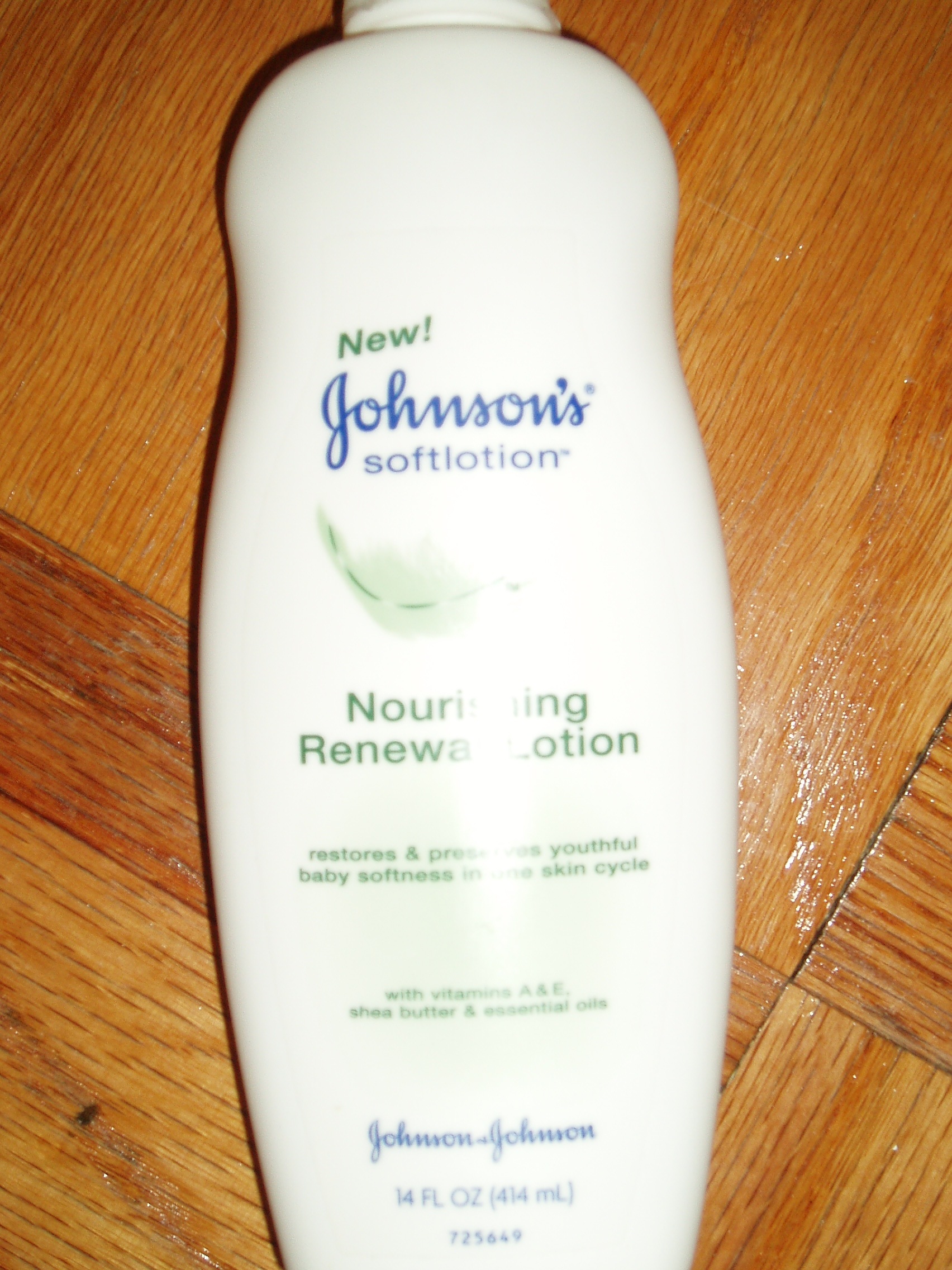 Johnsons Nourishing Lotion